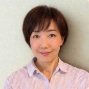 Tomoko Iwatsuki (岩月ともこ先生)