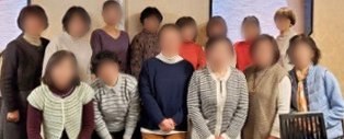Group photo in two rows