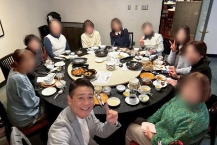 Teachers around a round table
